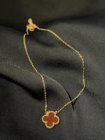 VCA style necklack
