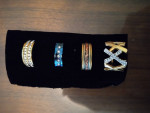 4 Unique rings