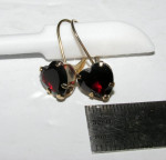 EARRINGS 14K YELLOW GOLD DROP HEART GARNET