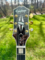 2022 Epiphone Les Paul Custom Electric Guitar