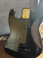 Jazz bass loaded body