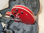 Gibson ES335 in Cherry Red  