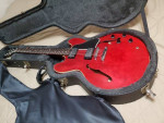 Gibson ES335 in Cherry Red  