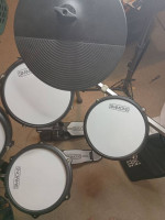 Simmons titan 20 drum set with Simmons DA2180  monitor