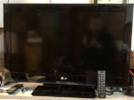 LG 32 inch TV 32CS560