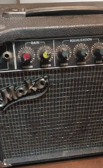 Vintage 1970's MAKO "Piranha" #1 / 15 watt Guitar Amp
