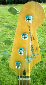 Squier "E9" Precision bass
