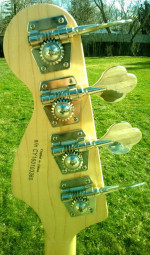 Squier Vintage Modified Jazz bass guitar