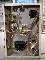 Newcomb Pathfinder E-20 Guitar Amp Conversion