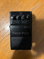 Boss MT-2 3A guitar pedal