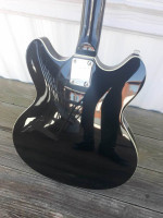 Oscar Schmidt Washburn OE-30 Semi-Hollowbody Electric Guitar