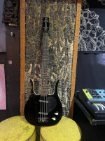 Danelectro Longhorn Bass Guitar - Black