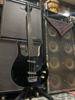 Danelectro Longhorn Bass Guitar - Black