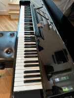 Yamaha Upright 47" U1 Black Ebony Piano
