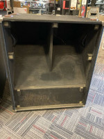 2 Vintage Bass Cabinets 18” Peavey with JBL Speakers