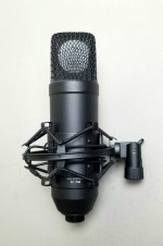 RODE NT1 Studio Condenser Microphone w/Shock Mount (current ver)