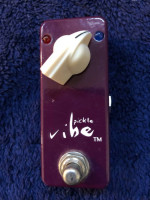 LOVEPEDAL PICKLE VIBE Pedal with box