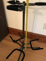 3 GUITAR STAND