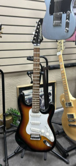 Silvertone strat