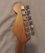 ROASTED MAPLE ROSEWOOD 60's STRAT STYLE NECK W/ TUNING MACHINES