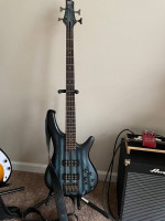 Ibanez sr300e mint