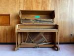 Story & Clark Piano