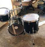 Pearl Masters Piano Black lacquer Jazz Bop Drum Kit 18,12,14