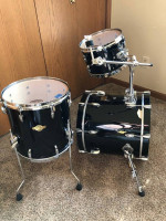 Pearl Masters Piano Black lacquer Jazz Bop Drum Kit 18,12,14