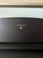 Electronic piano