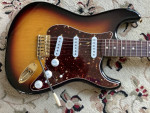 Fender Stratocaster deluxe as new condition