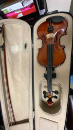 Antoniue Stradivarius Cremonensis Faciebat Anno 1719