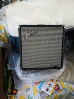 Combo bass and fender amp.