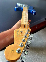 2017  american Fender Strat