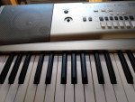 YAMAHA YPG 235 KEYBOARD