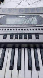 Casio keyboard with stand