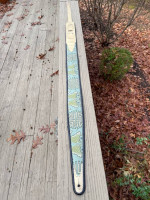Jodi Head guitar strap + Gibson “Flying V” necktie