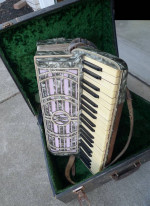 Very Old Wurlitzer Accordion
