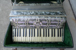 Very Old Wurlitzer Accordion