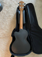 27 inch slim tenor ukulele