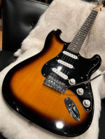 Strat style Kramer guitar