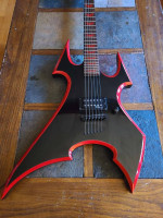 B.C. Rich Avenge w/Levy's bag 2000s