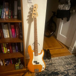 Player Series Precision Bass