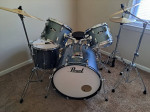 Pearl Roadshow drums