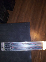 BEHRINGER ULTRAGRAPH PRO ULTRA-MUSICAL 31-BAND GRAPHIC EQUALIZER