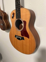 Taylor GS mini Rosewood with ES2 pick-up