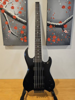 Kiesel Vader 5 headless bass guitar