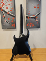 Kiesel Vader 5 headless bass guitar