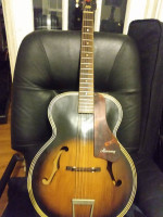 1948 USA Harmony H1215 Archtop Guitar All Original