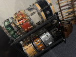 Snare drums and rack