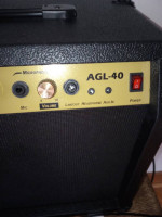LYX Pro AGL-40 Guitar amp, like new, 3 inputs